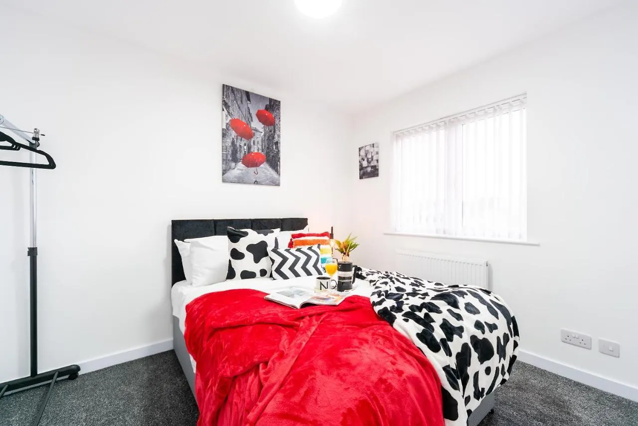 קינגסטון אפון הול Nhyira Private Parking Chic Three Bedrooms Garage 2 Shower Rooms Classy Home בריטניה