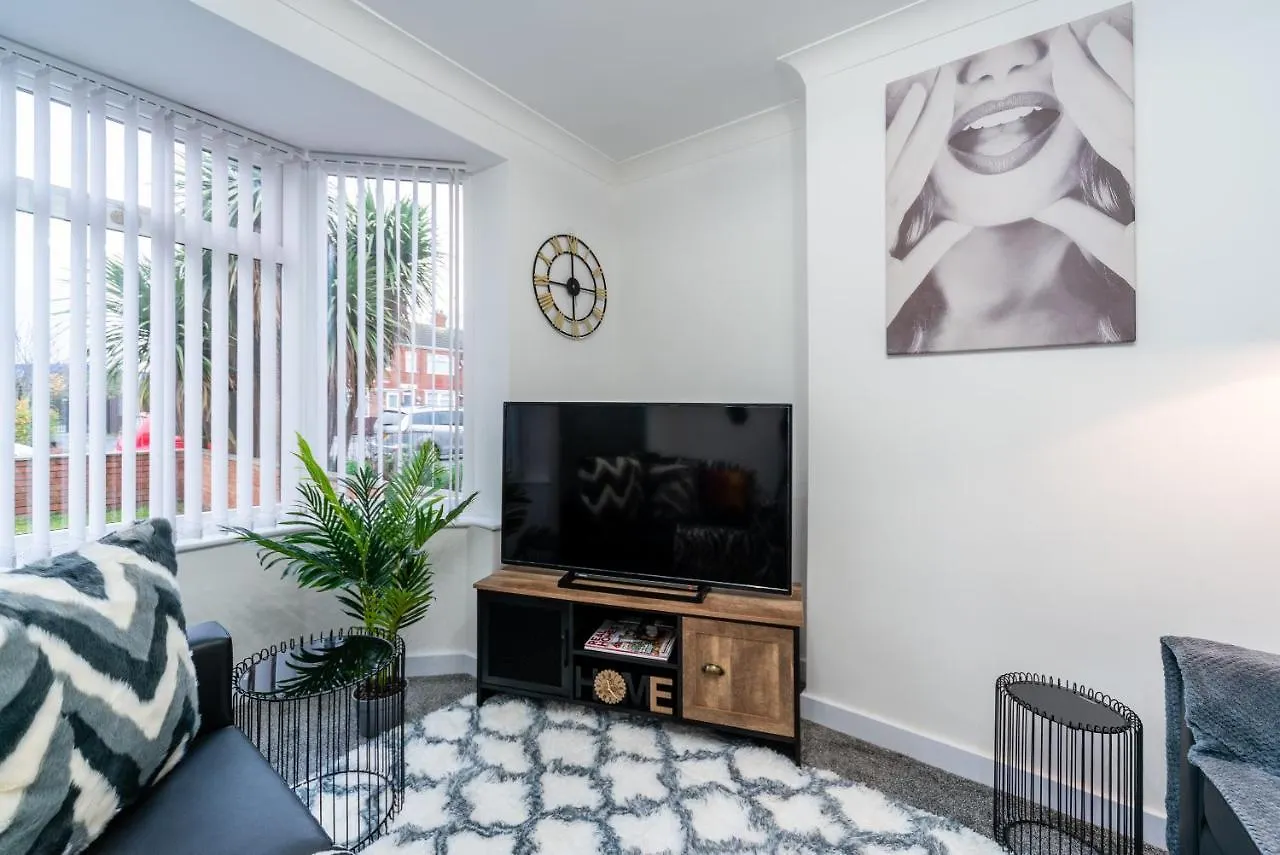 קינגסטון אפון הול Nhyira Private Parking Chic Three Bedrooms Garage 2 Shower Rooms Classy Home 0*, קינגסטון אפון הול בריטניה