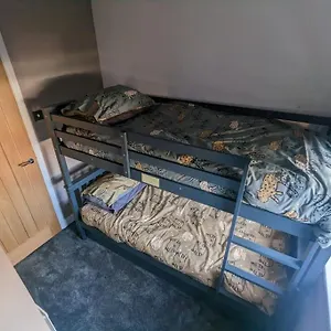 Cottage/boutique Style - Free Parking & Wi-fi Kingston upon Hull