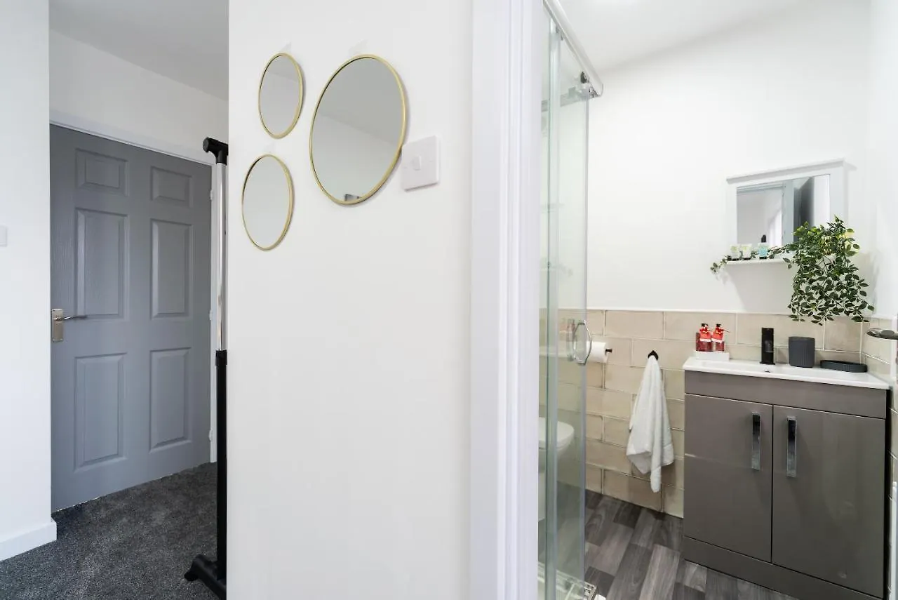 Nhyira Private Parking Chic Three Bedrooms Garage 2 Shower Rooms Classy Home Kingston upon Hull Verenigd Koninkrijk